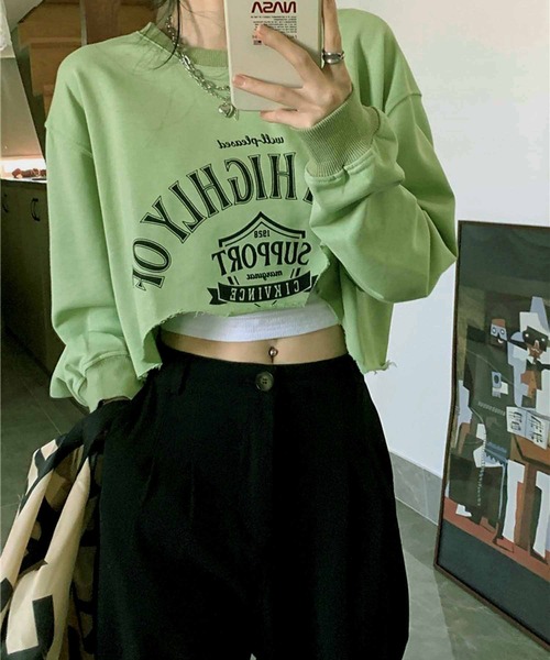 NANEA(ナネア)の「クロップド丈 裾カットオフトップス(Tシャツ/カットソー・レディース・ネイビー/グリーン/オートミール・SMALL/MEDIUM)」の11枚目の写真