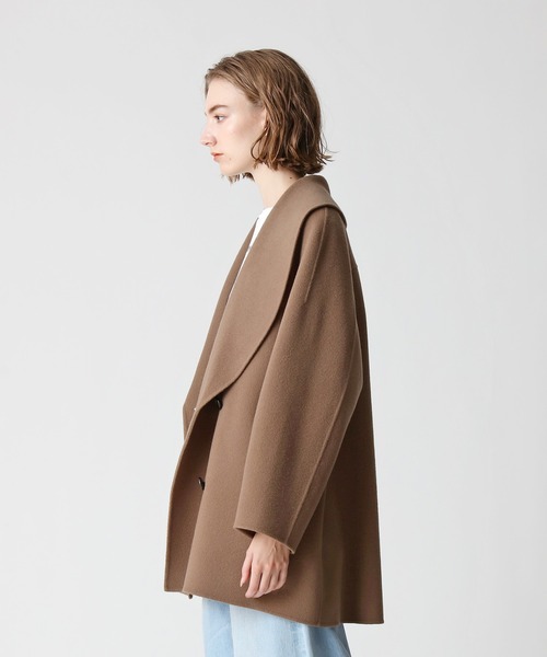 allureville（アルアバイル）の「リバーショールカラーミドル丈コート