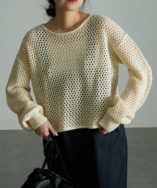 RANAN(ラナン)の「メッシュ透かし編みニット(ニット/セーター・レディース・ブラック/ベージュ/ブルー/オフホワイト・M/LL/L)」の2枚目の写真