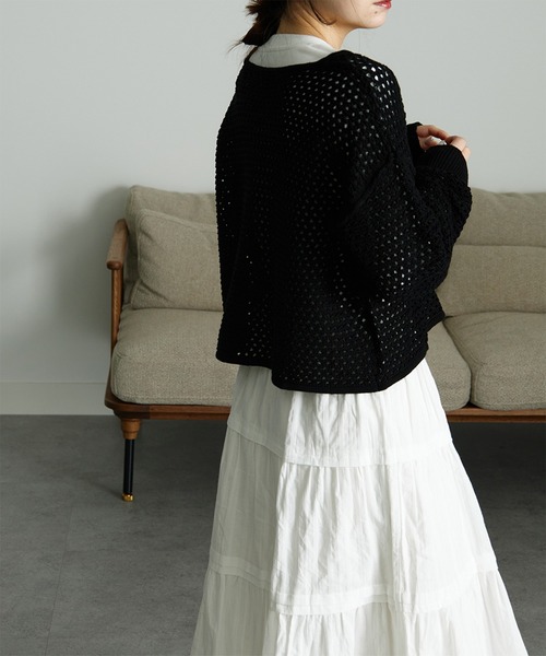 RANAN(ラナン)の「メッシュ透かし編みニット(ニット/セーター・レディース・ブラック/ベージュ/ブルー/オフホワイト・M/LL/L)」の22枚目の写真