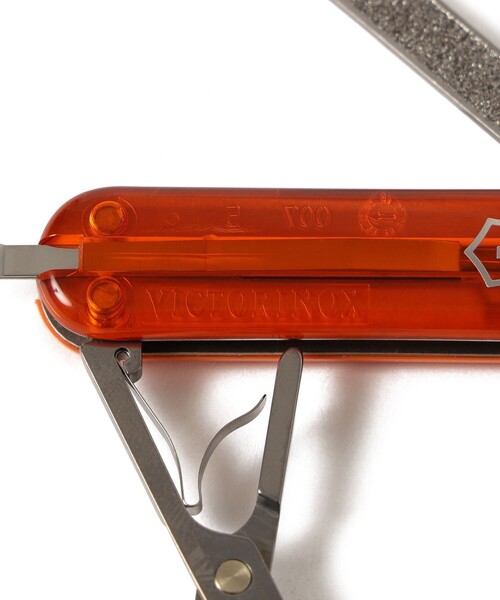 VICTORINOX（ビクトリノックス）の「VICTORINOX / 別注 Classic SD Classic Colors（ステーショナリー・メンズ・サックスブルー/ピンク/ミント/イエロー/オレンジ・ONE SIZE）」の12枚目の写真