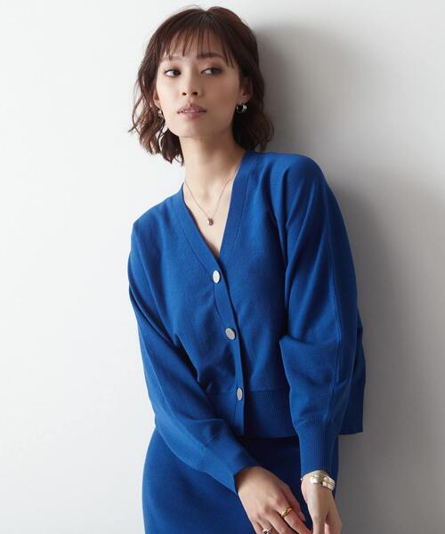 Liesse(リエス)の「Vネックドルマンカーディガン(カーディガン/ボレロ・レディース・アイボリー/ブルー/ネイビー・FREE)」の3枚目の写真