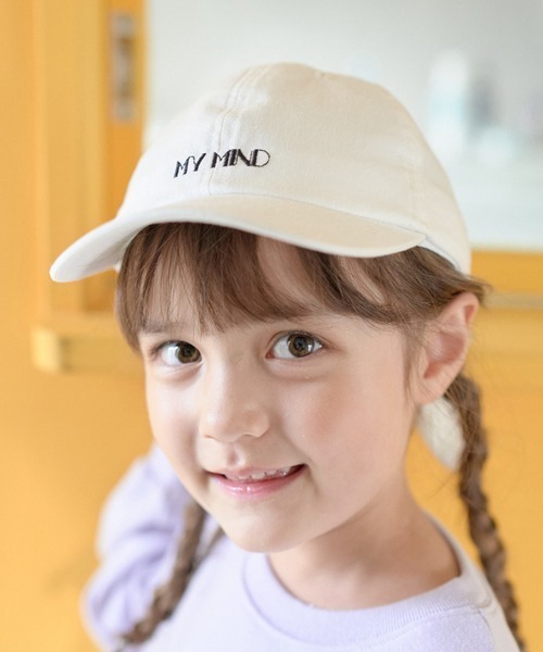 Lycee mine（リセマイン）の「アソートロゴ刺しゅうリボンキャップ（キャップ・キッズ・アイボリー/サックスブルー/ブラック/ベージュ/マスタード/ミント/ピンク・52cm/54cm）」の4枚目の写真