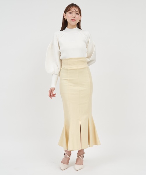 ROYAL PARTY(ロイヤルパーティー)の「カットアウトボリュームスリーブニットトップス(ニット/セーター・レディース・オフホワイト/ブルー/ブラック・FREE)」の22枚目の写真