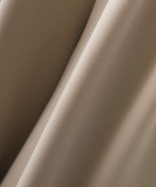 OMNES（オムネス）の「綾織ストレッチタックワイドパンツ（その他パンツ・レディース・ベージュ/ブラック・FREE）」の4枚目の写真