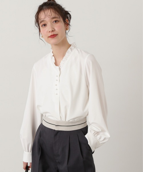 N.（N. Natural Beauty Basic）（エヌエヌナチュラルビューティーベーシック）の「◆Ｖネックフリルフロントボタンブラウス（シャツ/ブラウス・レディース・ドット/ブルー/オフホワイト・MEDIUM）」の22枚目の写真