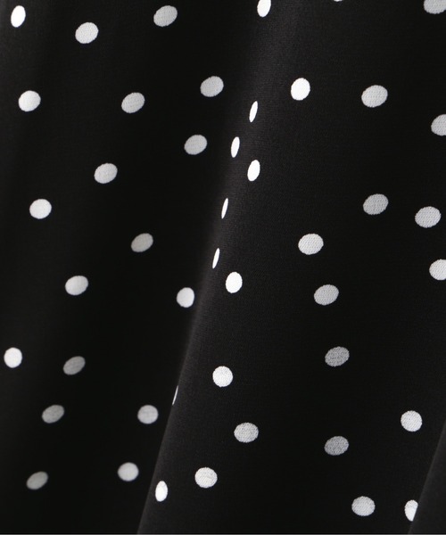 N.（N. Natural Beauty Basic）（エヌエヌナチュラルビューティーベーシック）の「◆Ｖネックフリルフロントボタンブラウス（シャツ/ブラウス・レディース・ドット/ブルー/オフホワイト・MEDIUM）」の20枚目の写真