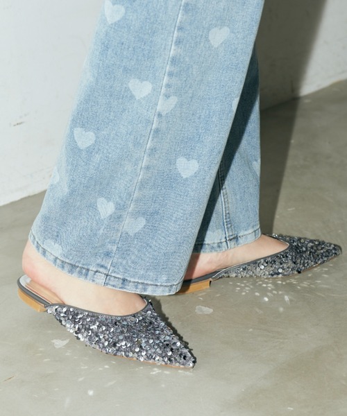 Auntie Rosa Holiday（アンティローザホリデー）の「ポインテッドスパンコールミュール（その他シューズ・レディース・シルバー/ブラック・39/37）」の5枚目の写真