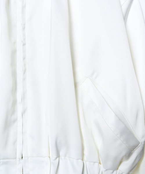 REDYAZEL(レディアゼル)の「ショートブルゾン(ブルゾン・レディース・オフホワイト/ピンク/サックスブルー・FREE)」の11枚目の写真