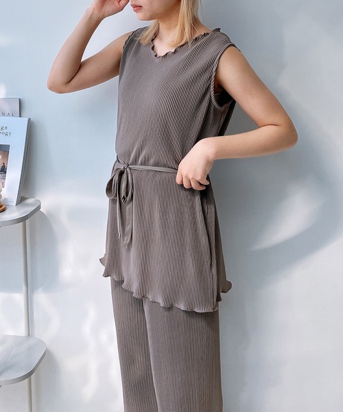 AS KNOW AS plus（アズノゥアズプラス）の「◎プリーツノースリとパンツセット（セットアップ・レディース・カーキ/ブラック/モカ/ブラック系・FREE）」の10枚目の写真