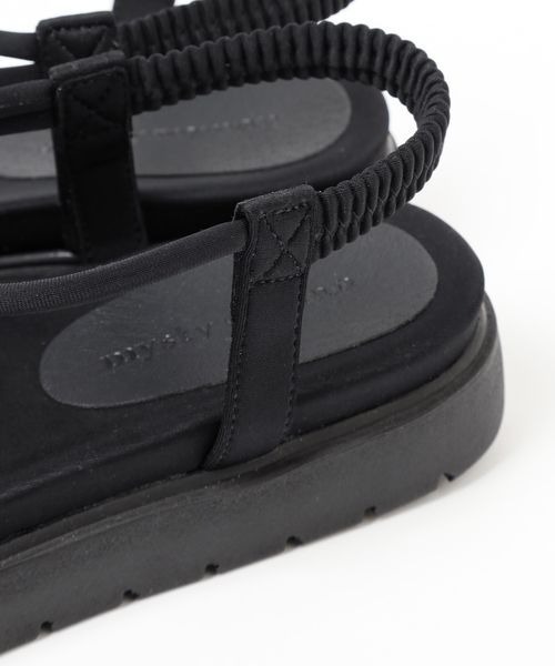 mysty woman（ミスティウーマン）の「シャーリングナロースポーツサンダル 108281（サンダル・レディース・オフホワイト/ブラック/グレー系その他/アイボリー/ライトカーキ・MEDIUM/LARGE）」の17枚目の写真