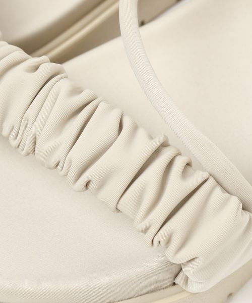 mysty woman（ミスティウーマン）の「シャーリングナロースポーツサンダル 108281（サンダル・レディース・オフホワイト/ブラック/グレー系その他/アイボリー/ライトカーキ・MEDIUM/LARGE）」の11枚目の写真