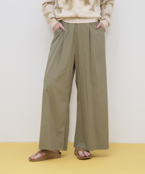 AVIREX（アヴィレックス）の「RELAX TACK GATHER PANTS/リラックスタックギャザーパンツ（その他パンツ・レディース・ブルー/オレンジ/オリーブ/ブラック・FREE）」の3枚目の写真