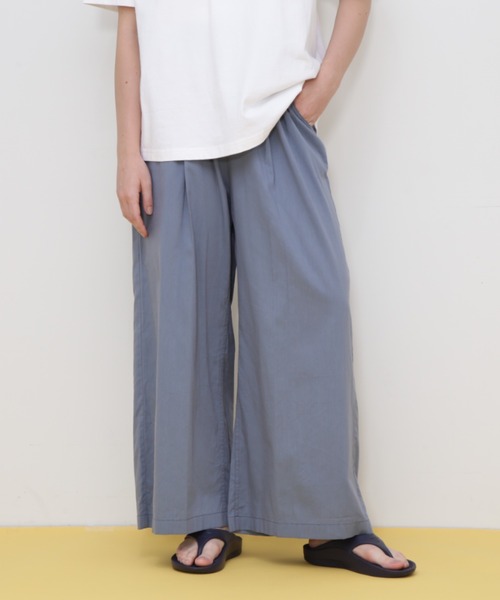 AVIREX（アヴィレックス）の「RELAX TACK GATHER PANTS/リラックスタックギャザーパンツ（その他パンツ・レディース・ブルー/オレンジ/オリーブ/ブラック・FREE）」の20枚目の写真