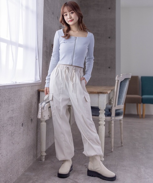 clear（クリア）の「スクエアジップリブ長袖カットソー（Tシャツ/カットソー・レディース・ライトグレー/オフホワイト/ブラック・F）」の12枚目の写真