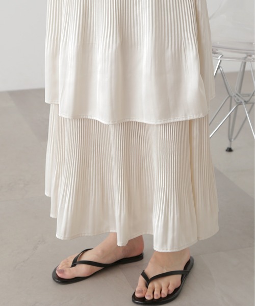 N.（N. Natural Beauty Basic）（エヌエヌナチュラルビューティーベーシック）の「◆プリーツレイヤードスカート（スカート・レディース・クリーム/ブラック・MEDIUM）」の17枚目の写真