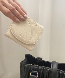 MAJESTIC LEGON（マジェスティックレゴン）の「チューリップミニウォレット（財布）」