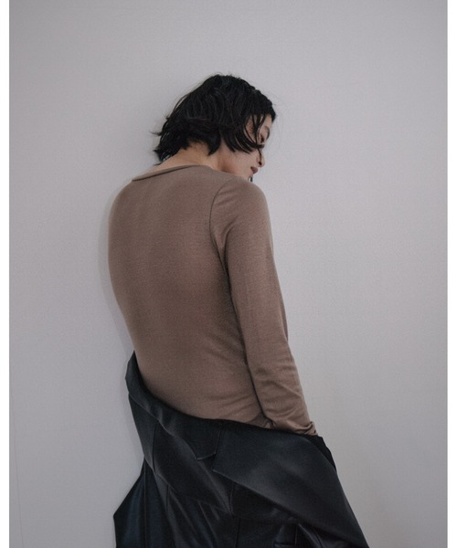 ENCIRCLE（エンサークル）の「【ENCIRCLE/エンサークル】Body suits/ボディースーツ（カットソー）（Tシャツ/カットソー・レディース・ベージュ/ダークグリーン・FREE）」の12枚目の写真