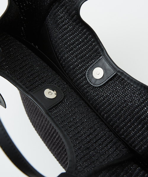 marco masi(マルコマージ)の「【MARCO MASI】レザーハンドルラフィアバッグ L(かごバッグ・レディース・ブラック/ライトグレー・L)」の10枚目の写真