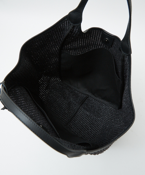 marco masi(マルコマージ)の「【MARCO MASI】レザーハンドルラフィアバッグ L(かごバッグ・レディース・ブラック/ライトグレー・L)」の11枚目の写真