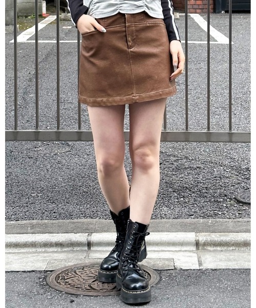 LADY VOLUME（レディーボリューム）の「Lady Volume／001ミニ スカート 2116613（スカート・レディース・ブラック/キャメル・SMALL）」の2枚目の写真