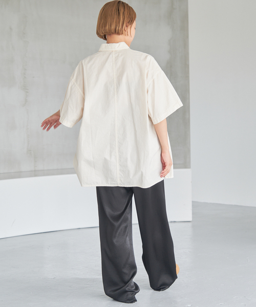 Spick & Span（スピックアンドスパン）の「ガーメントダイサファリシャツ（シャツ/ブラウス・レディース・カーキ/サックスブルー/ホワイト/ベージュ・FREE）」の6枚目の写真