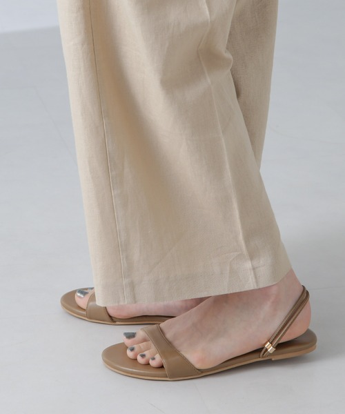 NANO universe（ナノユニバース）の「3wayストラップフラットサンダル（サンダル・レディース・ブラック/ライトブラウン/アイボリー・38/36/37）」の2枚目の写真