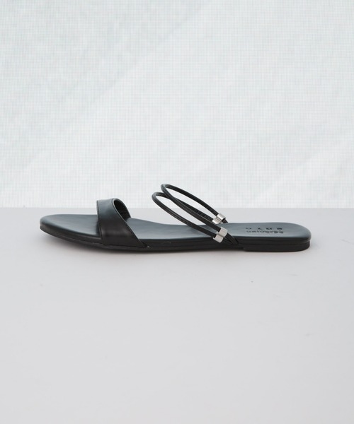 NANO universe（ナノユニバース）の「3wayストラップフラットサンダル（サンダル・レディース・ブラック/ライトブラウン/アイボリー・38/36/37）」の9枚目の写真