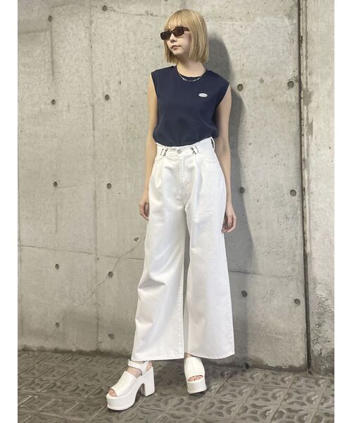 MURUA（ムルーア）の「スクエアフレームサングラス（サングラス・レディース・その他1・FREE）」の4枚目の写真