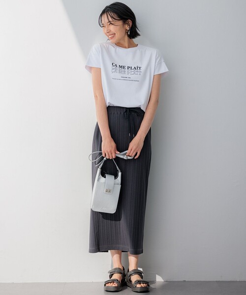 23区(ニジュウサンク)の「【SLOW/一部店舗限定】ランダムリブフライス スカート(スカート・レディース・ブラック系/グレー系/ダークブラウン系・40/38)」の6枚目の写真