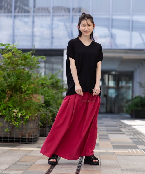 HusHusH（ハッシュアッシュ）の「【 接触冷感 】 HusHusH ハッシュアッシュ Vネックコクーンニットプルオーバー（ニット/セーター・レディース・マジェンタ/ベージュ/ブラック・M/L）」の4枚目の写真