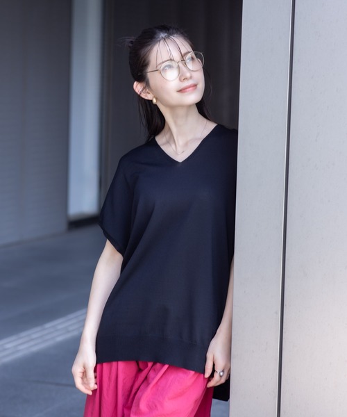 HusHusH（ハッシュアッシュ）の「【 接触冷感 】 HusHusH ハッシュアッシュ Vネックコクーンニットプルオーバー（ニット/セーター・レディース・マジェンタ/ベージュ/ブラック・M/L）」の8枚目の写真