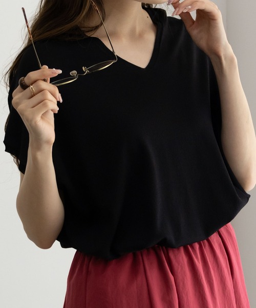 HusHusH（ハッシュアッシュ）の「【 接触冷感 】 HusHusH ハッシュアッシュ Vネックコクーンニットプルオーバー（ニット/セーター・レディース・マジェンタ/ベージュ/ブラック・M/L）」の19枚目の写真