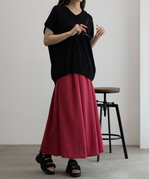 HusHusH（ハッシュアッシュ）の「【 接触冷感 】 HusHusH ハッシュアッシュ Vネックコクーンニットプルオーバー（ニット/セーター・レディース・マジェンタ/ベージュ/ブラック・M/L）」の22枚目の写真