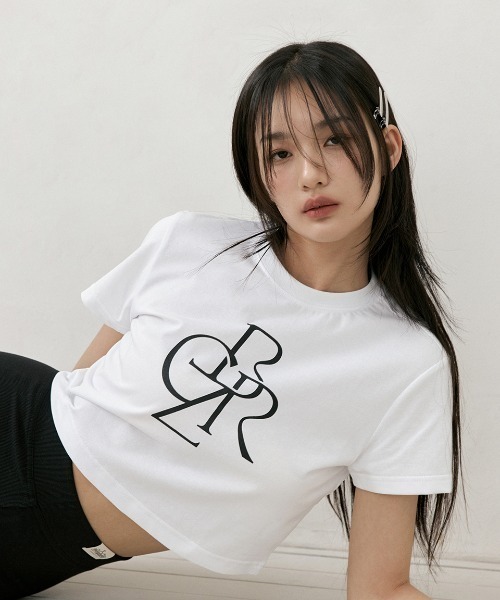 CITYBREEZE(シティブリーズ)の「LOGO CROP SHORT SLEEVE T-SHIRT(Tシャツ/カットソー・レディース・ブラック/ネイビー/ピンク/ホワイト/ホワイト×ブルー・FREE)」の2枚目の写真