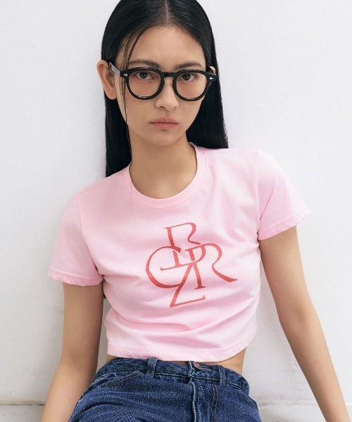 CITYBREEZE(シティブリーズ)の「LOGO CROP SHORT SLEEVE T-SHIRT(Tシャツ/カットソー・レディース・ブラック/ネイビー/ピンク/ホワイト/ホワイト×ブルー・FREE)」の5枚目の写真