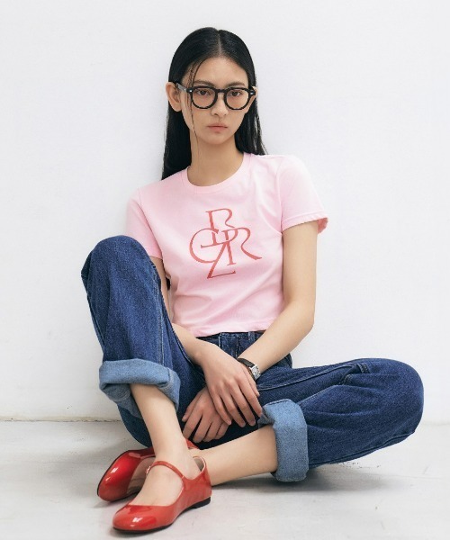 CITYBREEZE(シティブリーズ)の「LOGO CROP SHORT SLEEVE T-SHIRT(Tシャツ/カットソー・レディース・ブラック/ネイビー/ピンク/ホワイト/ホワイト×ブルー・FREE)」の14枚目の写真