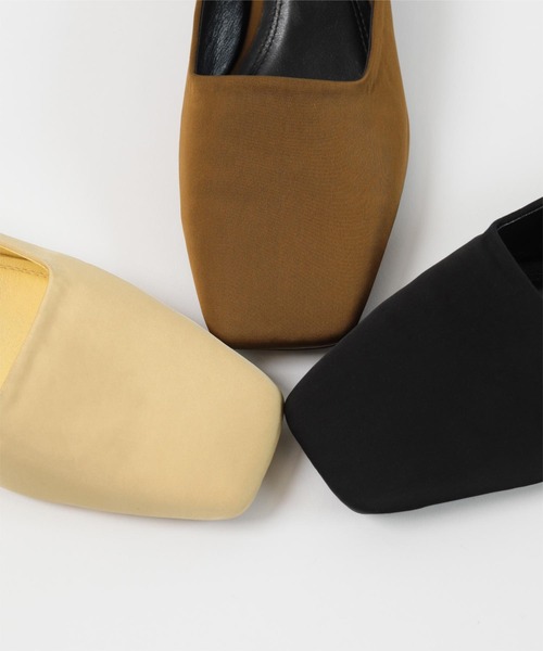 UR'S（ユアーズ）の「サテンミュールサンダル（サンダル・レディース・ブラック/キャメル/ライトイエロー・M/S/LL/L）」の19枚目の写真