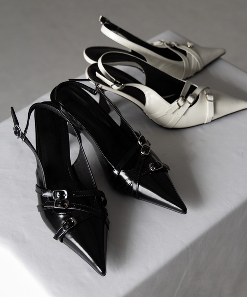 me+em select(ミームセレクト)の「【 2color 】3ベルトポインテッドトゥフェイクレザーミュール / 3 belt pointed toe fake leather mules(パンプス・レディース・アイボリー/ブラック・39/38/37/36)」の6枚目の写真