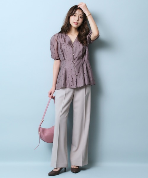 専用　新品、タグ付き！ジャスグリッティー ギャザースリーブフロッキーブラウス 未使用タグ付き✨ジャスグリッティー ギャザースリーブフロッキー