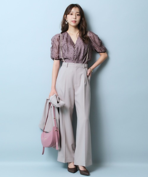 JUSGLITTY（ジャスグリッティー）の「ギャザースリーブフロッキー