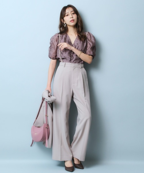 JUSGLITTY（ジャスグリッティー）の「ギャザースリーブフロッキー