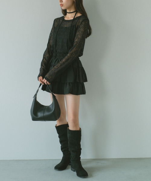 VANNIE U（ヴァニーユー）の「タイ付きレーストップス（Tシャツ