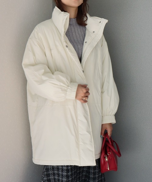 libelle more(リベル モア)の「吸湿発熱中綿ナイロンBIGコート(ダウンジャケット/コート・レディース・ブラック/オリーブ/アイボリー・L/M)」の6枚目の写真