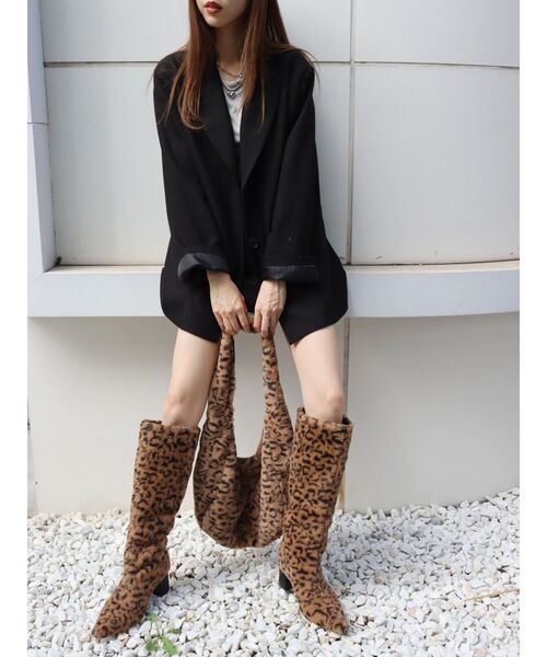 EVRIS(エヴリス)の「ボアBIG BAG(ショルダーバッグ・レディース・ブラック/ホワイト/その他1・FREE)」の22枚目の写真