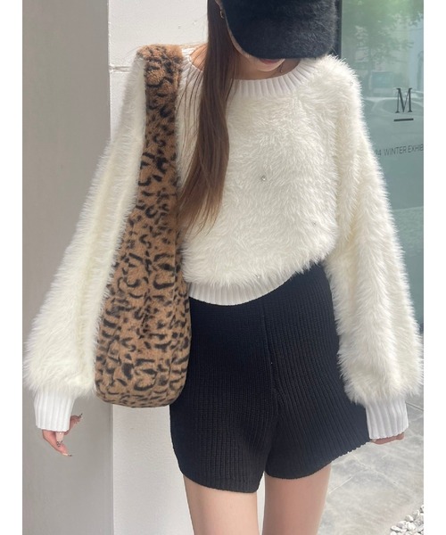 EVRIS(エヴリス)の「ボアBIG BAG(ショルダーバッグ・レディース・ブラック/ホワイト/その他1・FREE)」の4枚目の写真