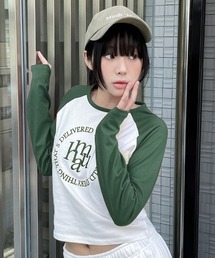 A'GEM/9 × .kom 『muah muah/ムーアムーア』 STITCH LOGO RAGLAN LONG SLEEVE/ステッチロゴラグランロングTシャツ
