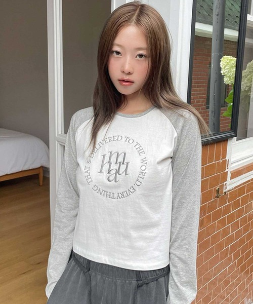 A'GEM/9 × .kom 『muah muah/ムーアムーア』 STITCH LOGO RAGLAN