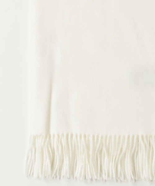 HusHusH（ハッシュアッシュ）の「HusHusH ふんわりやわらか ストール（ストール/ショール・レディース・ブラック/ブルー/ホワイト/ピンク・フリー）」の5枚目の写真