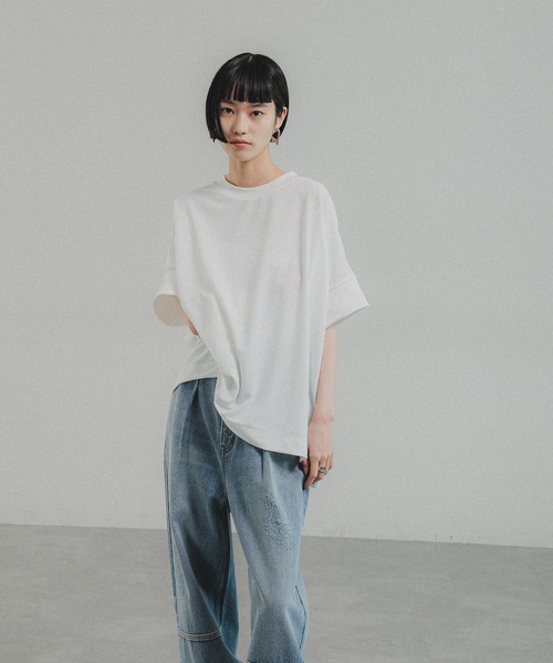 O0u（オーゼロユー）の「カットソージョーゼットTEE 272765（Tシャツ/カットソー・レディース・ホワイト/ブラック/ベージュ系/ネイビー/ブラウン・FREE）」の2枚目の写真